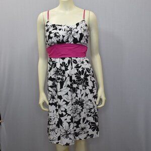 LUCY & LAUREN FLORAL PRINT DRESS SZ 4